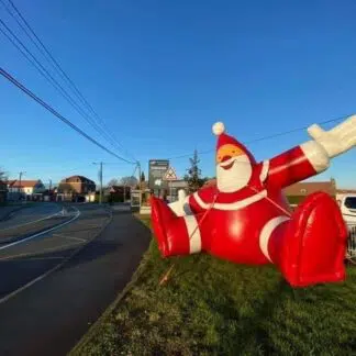 Père Noel gonflable géant